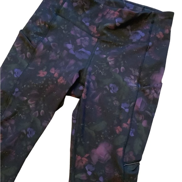 Lululemon Speed Up Crop 21” - Picture 7 of 9